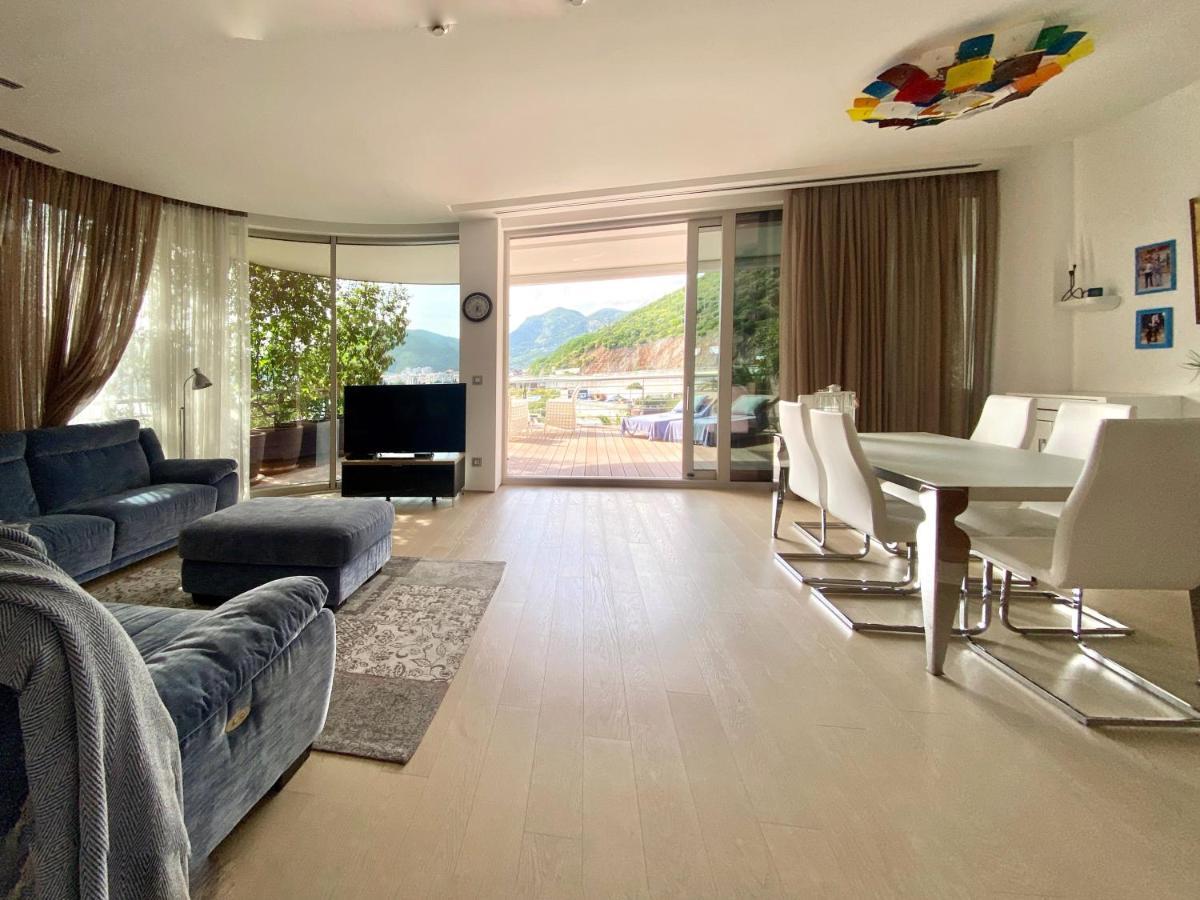 Luxe 3 Bedrooms Apartament Budva